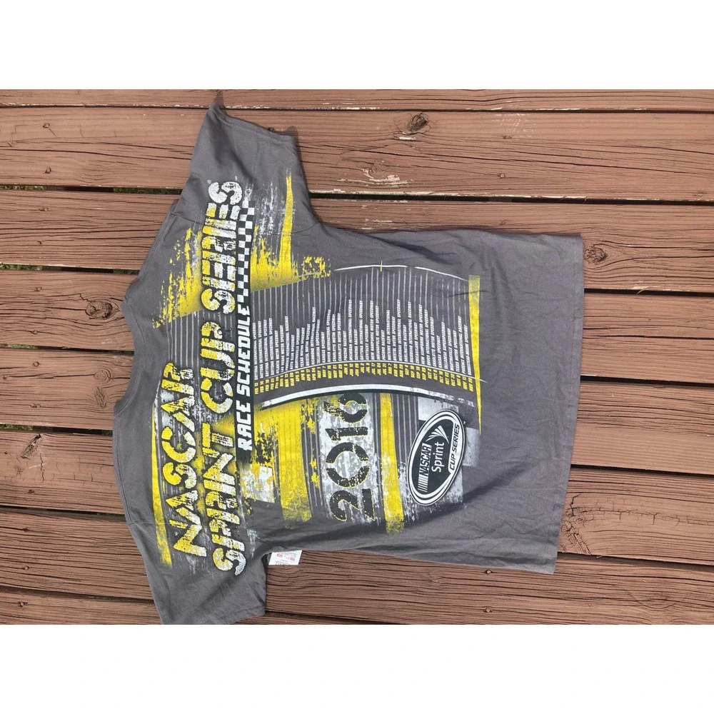 NASCAR Sprint Cup Series 2016 Gray Graphic T-Shirt Racing Fan Apparel - Picture 5 of 7